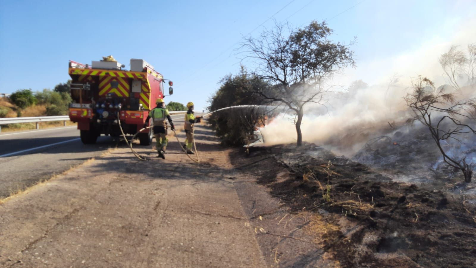 Así ha sido el incendio declarado este miércoles en Trujillo