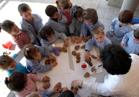 Menores en un centro infantil en una imagen de archivo.