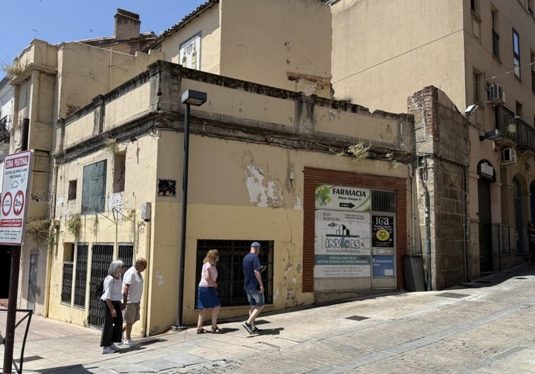 El derribo de los inmuebles de la Puerta Talavera de Plasencia se iniciará tras el Martes Mayor