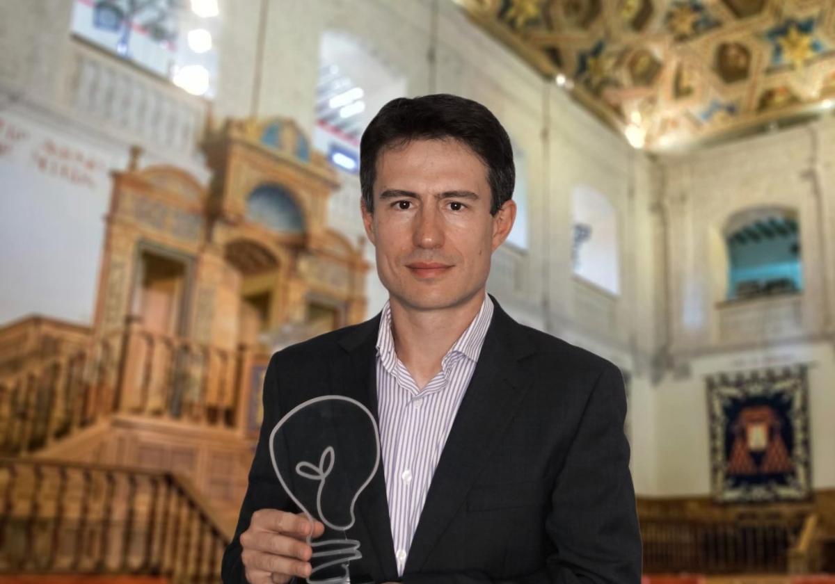 El fontanés José Luis Prieto con el premio.