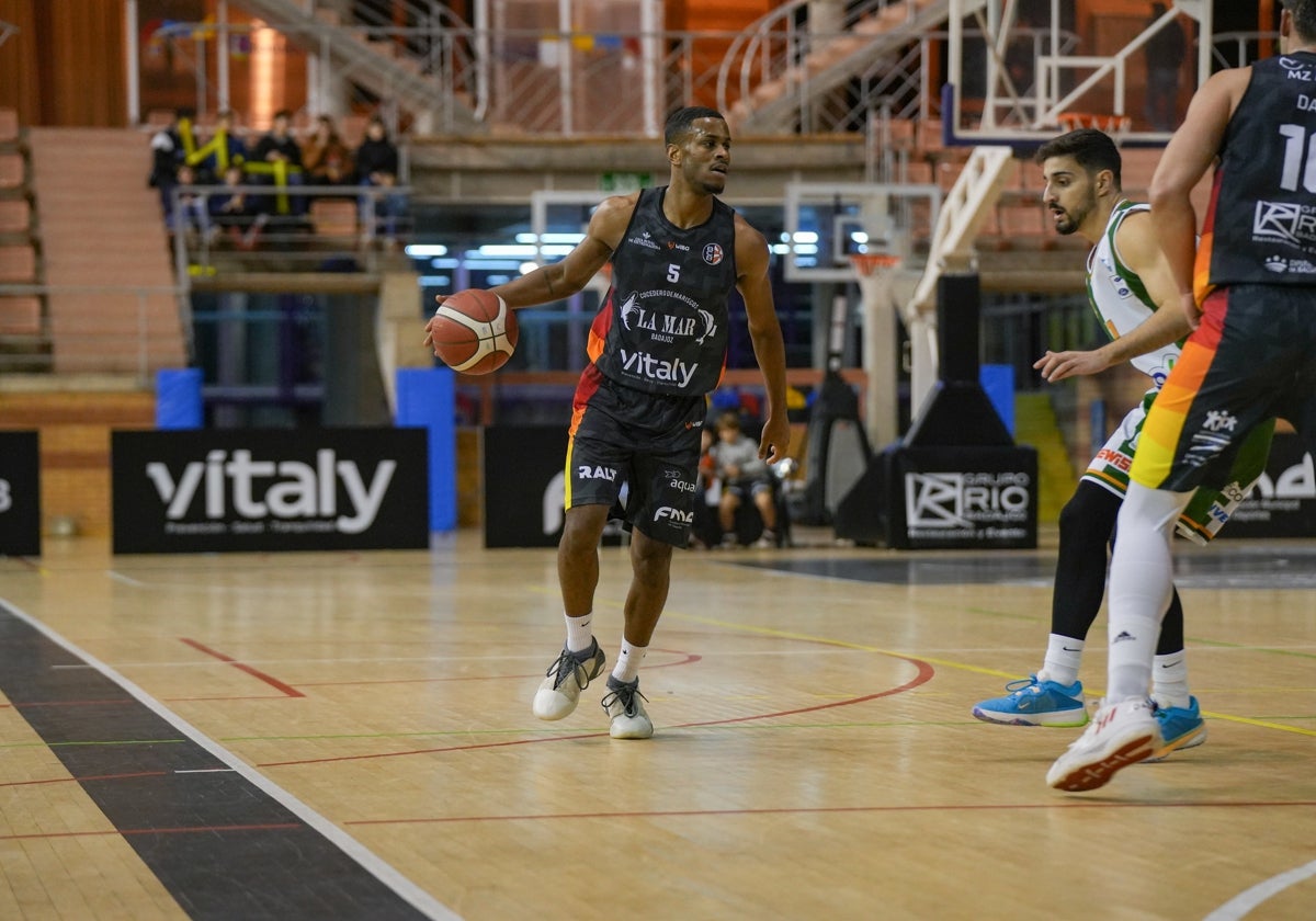 David Mejía durante un partido.