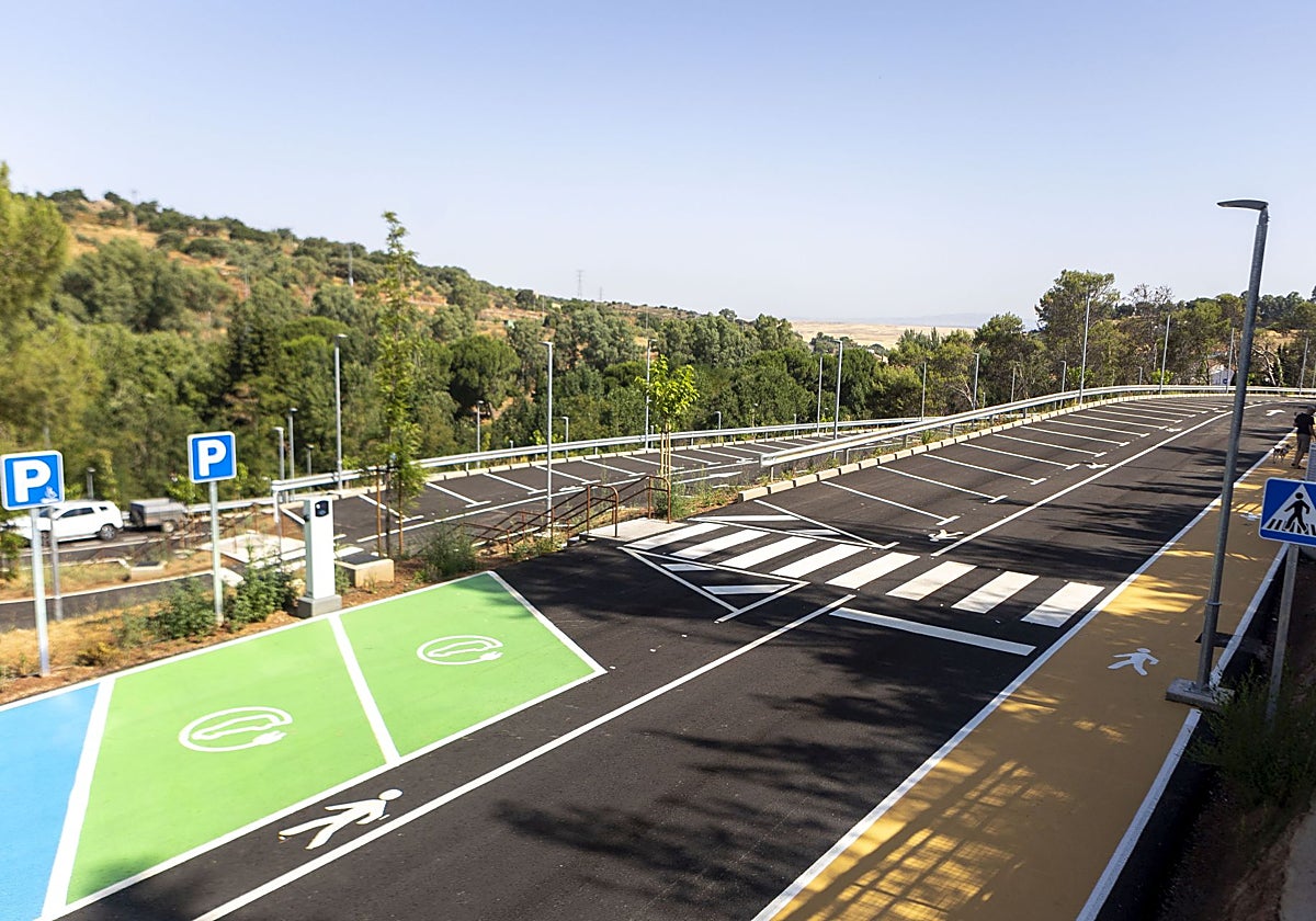 La ampliación del aparcamiento se encuentra abierta desde el 30 de junio, pero las plazas permanecen vacías incluso en los días laborables.