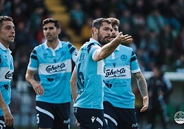 Jugadores del CD Coria durante un partido.