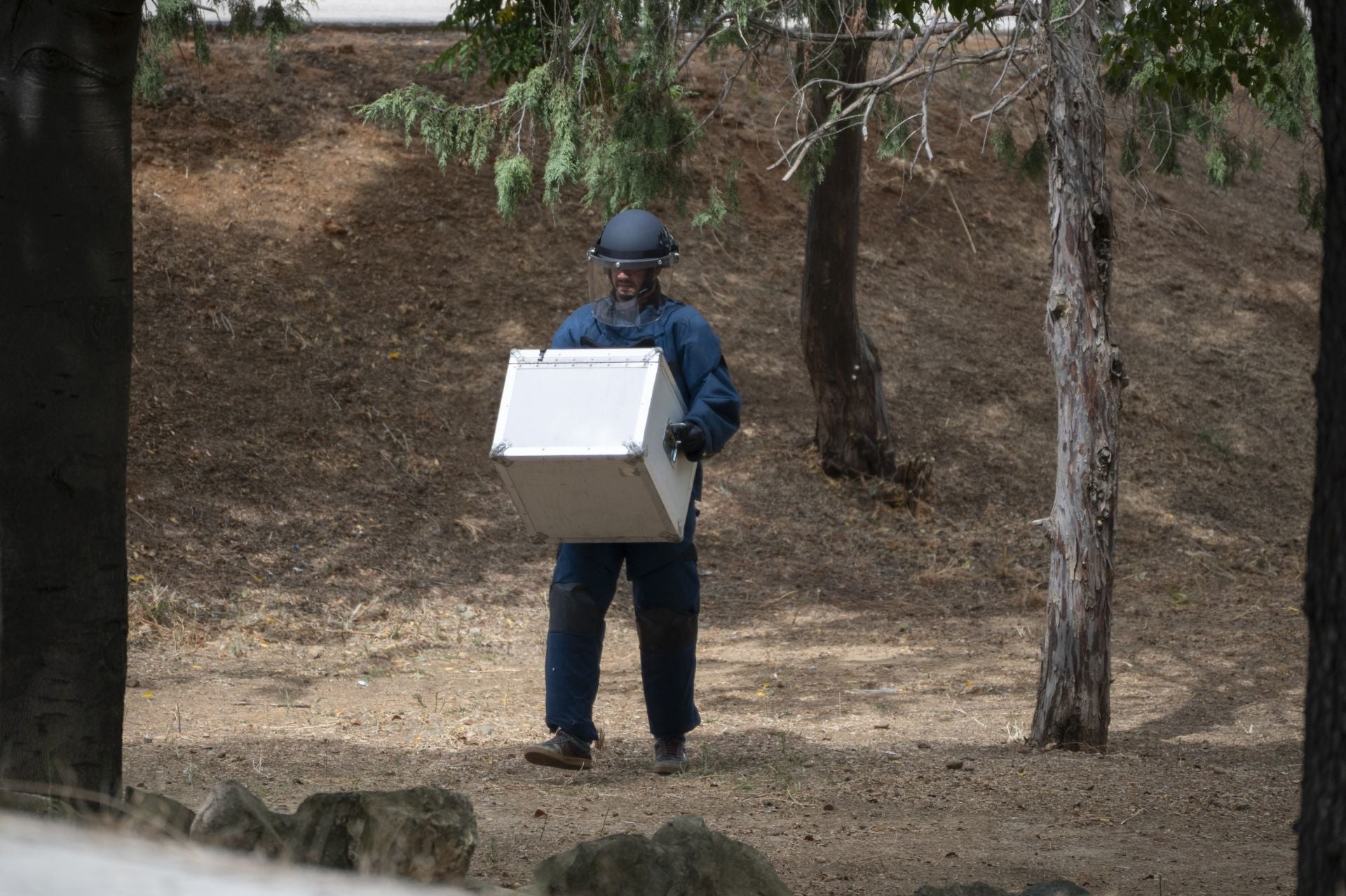 Así han retirado los Tedax los explosivos encontrados en Badajoz
