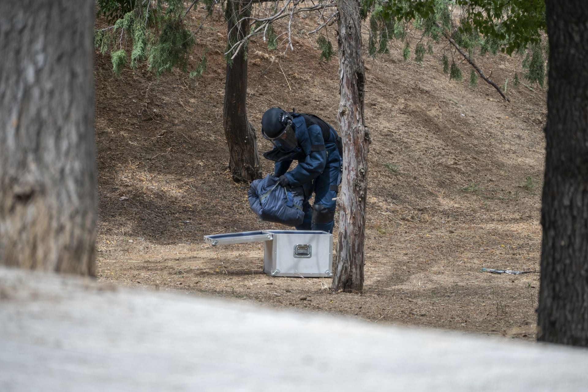 Así han retirado los Tedax los explosivos encontrados en Badajoz