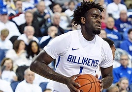 DJ Foreman durante su etapa en la Universidad de Saint Louis.