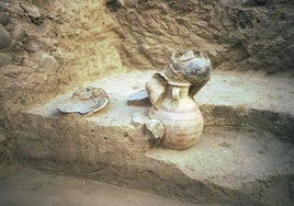 Material cerámico hallado en las excavaciones de la necrópolis tartésica de Medellín.