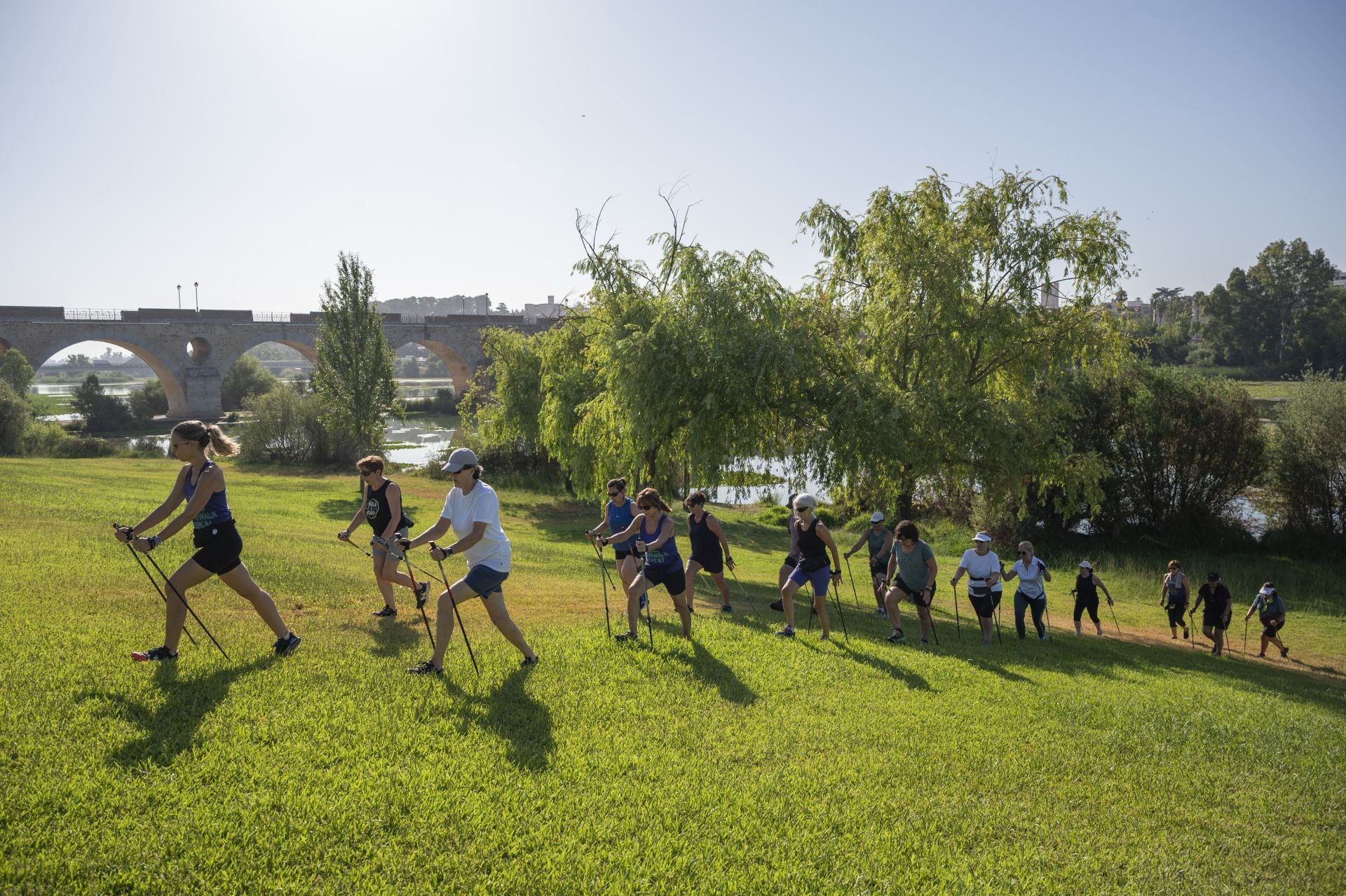 Fotos | Así practica Badajoz la marcha nórdica