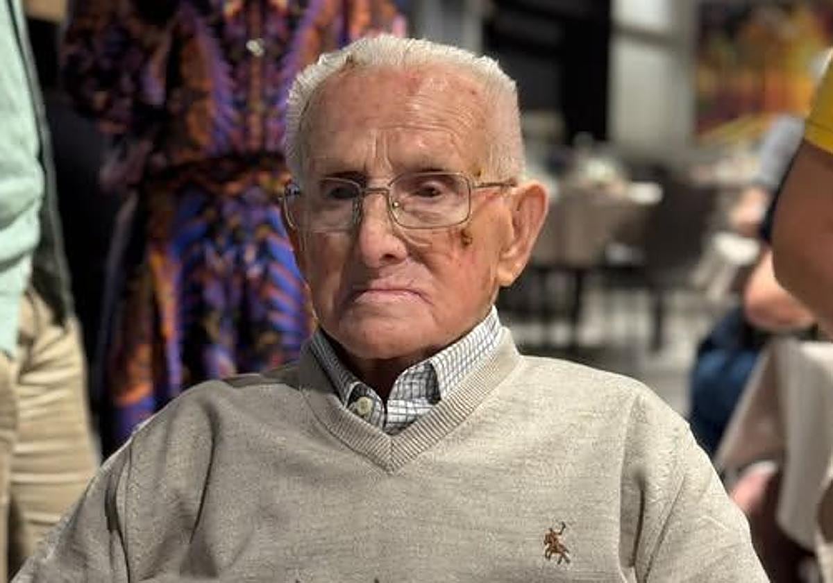 Juan Cobos Sánchez en la celebración de su cumpleaños.