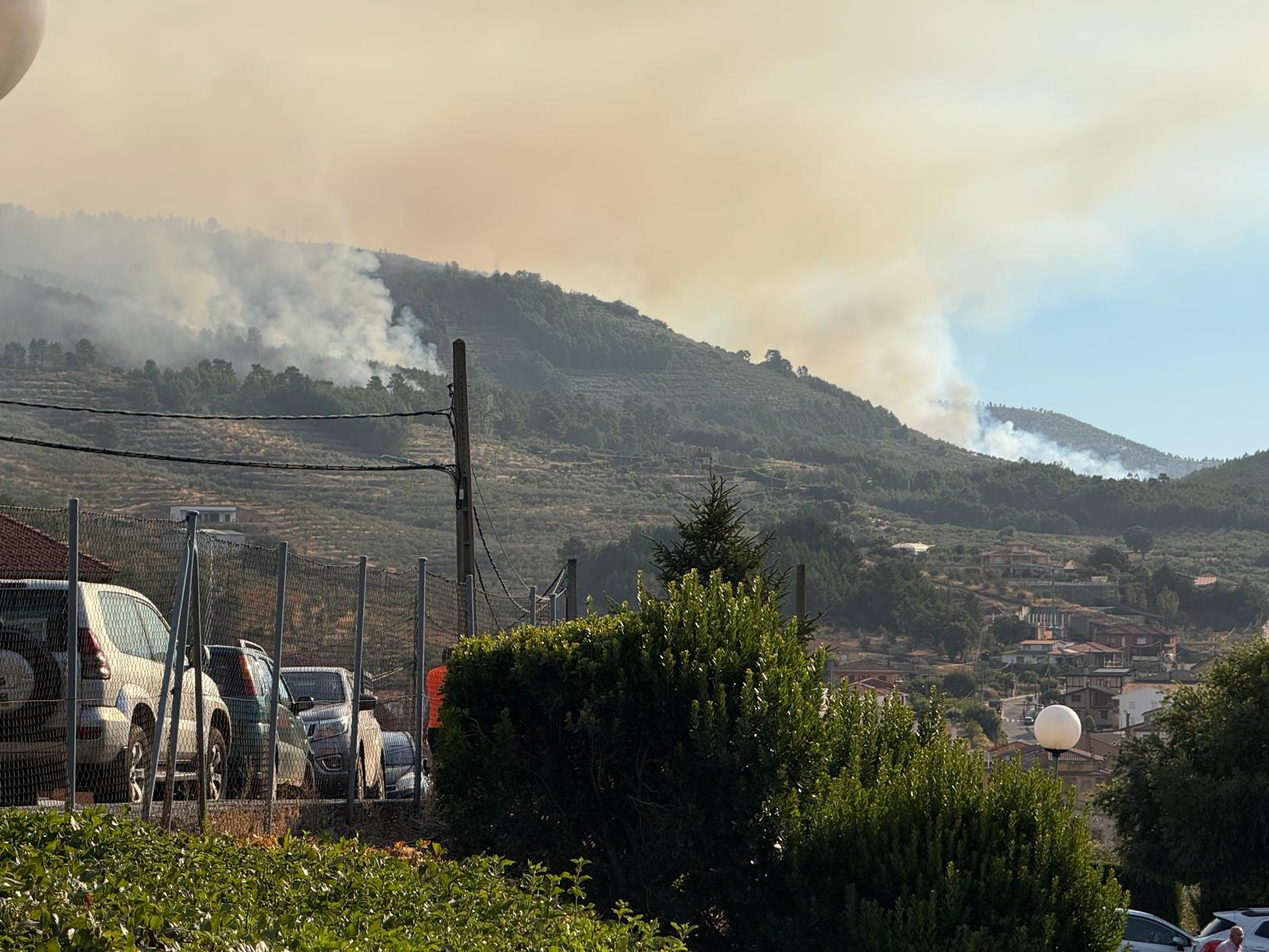 El fuego cerca de las poblaciones