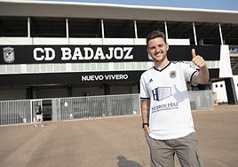 Reef Jones en el Nuevo Vivero antes del primer amistoso de pretemporada.