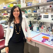 Verónica Rodríguez Bravo en su laboratorio en Minnesota, Estados Unidos.