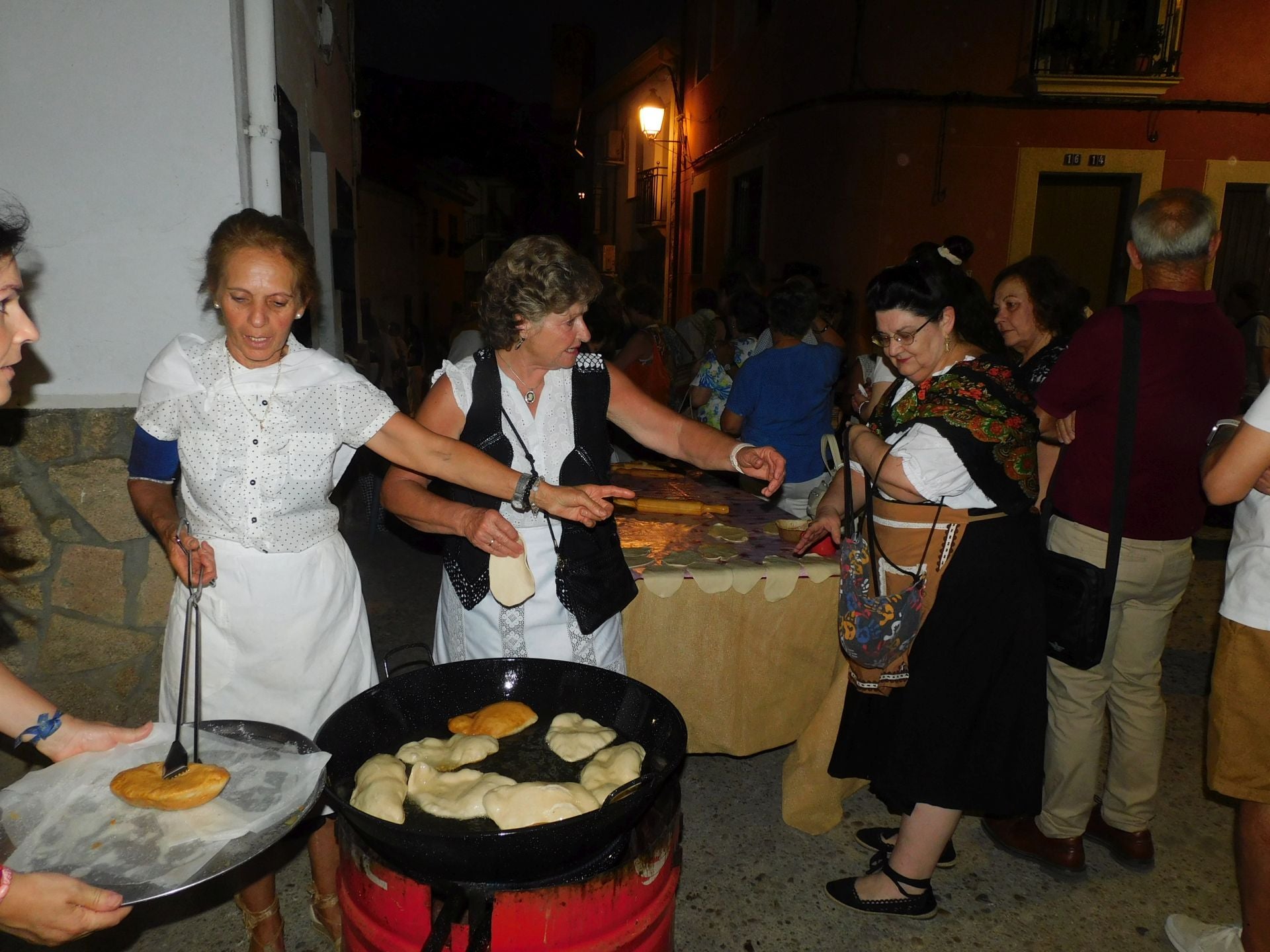 Jarandilla revive los antiguos oficios en una jornada muy animada