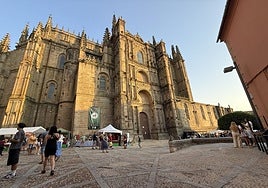 Fotos | Las mejores imágenes del Lunes Menor en Plasencia