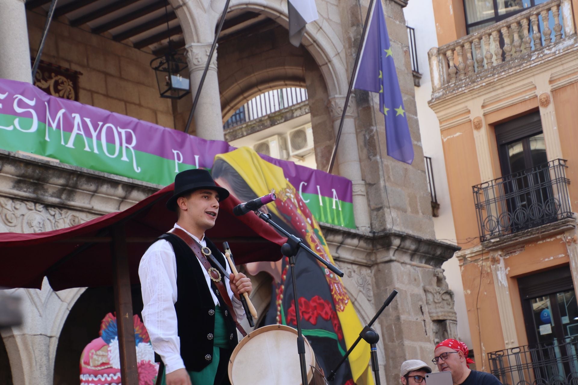 La celebración del Martes Mayor en Plasencia, en imágenes