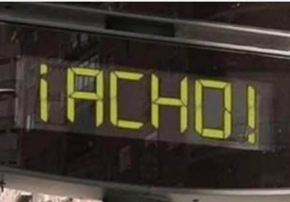 Uno de los memes que invaden las redes estos días