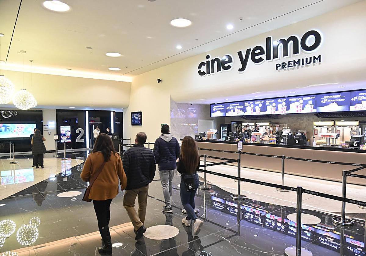 Cines Yelmo Badajoz.