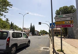 Los cambios se aplican desde este viernes en el cruce de la Ronda de San Francisco con la avenida de la Hispanidad, en la foto.