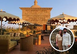 De fondo, el nuevo hotel Hilton Palacio de Godoy. A la derecha, Micaela Belmont y Fernando Palazuelo