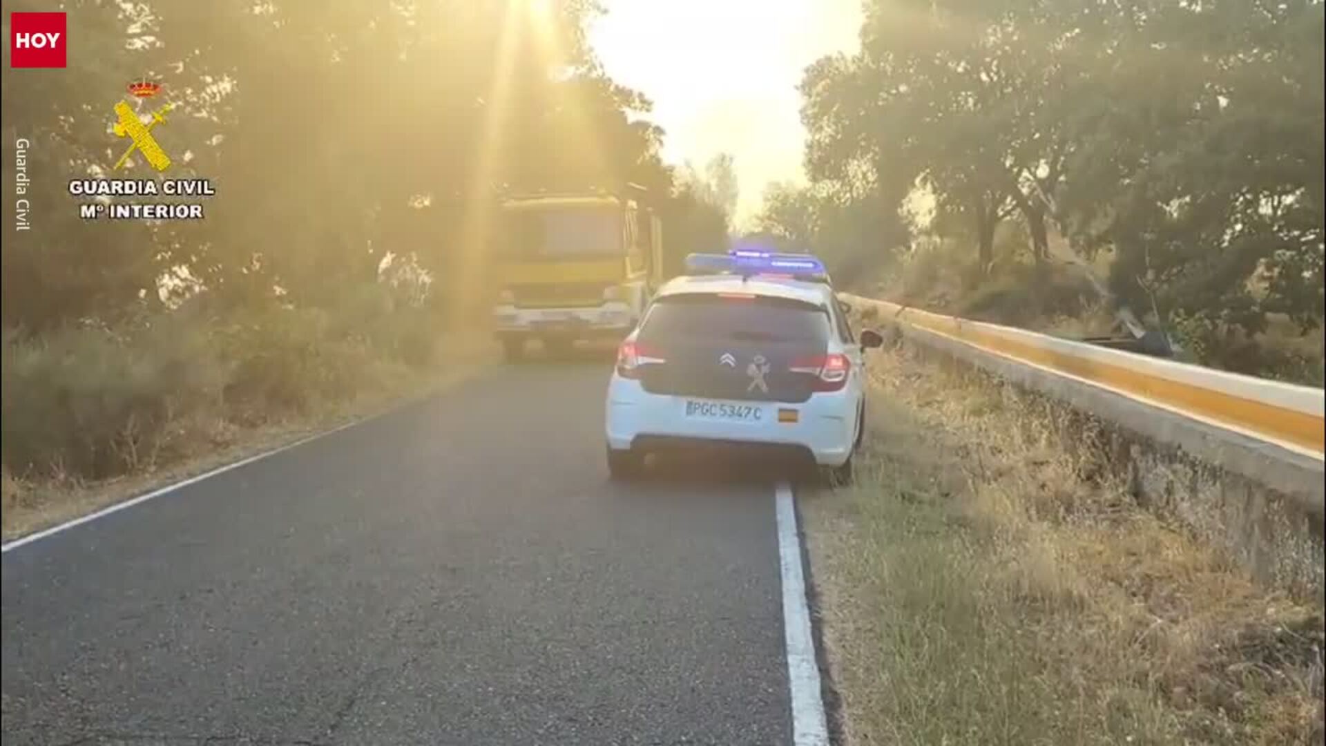 El incendio de nivel 1 declarado en Aldea del Cano obliga al alejamiento puntual y confinamiento de varias viviendas
