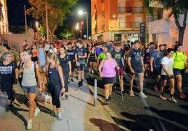 La marcha sale desde Villanueva rumbo a Magacela.