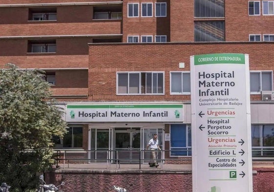 La menor ha sido trasladada hasta el Hospital Materno Infantil de Badajoz