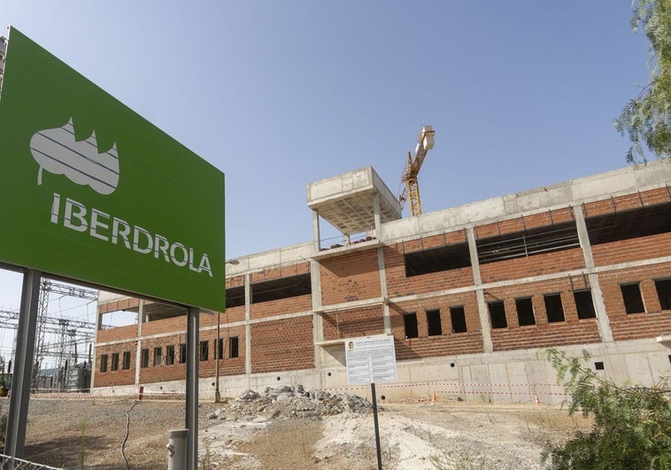 Iberdrola prevé trasladar a sus más de cien trabajadores del centro de Cáceres a su nueva sede en 2026