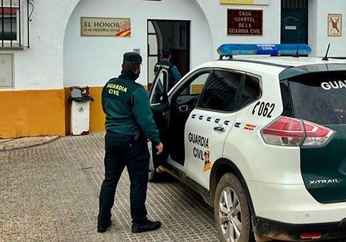 Investigan a tres personas por robos en el interior de viviendas de Torremayor y Montijo