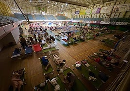 Más de 250 personas de Jarilla, Villar de Plasencia y Cabezabellosa evacuadas a Plasencia por el fuego