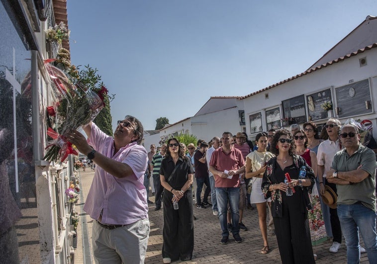 «El cementerio viejo no será BIC sin los que dieron su vida por la libertad y la República»