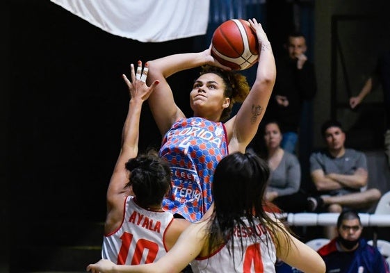 Victoria Michel durante su etapa en el Unión Florida de Argentina.