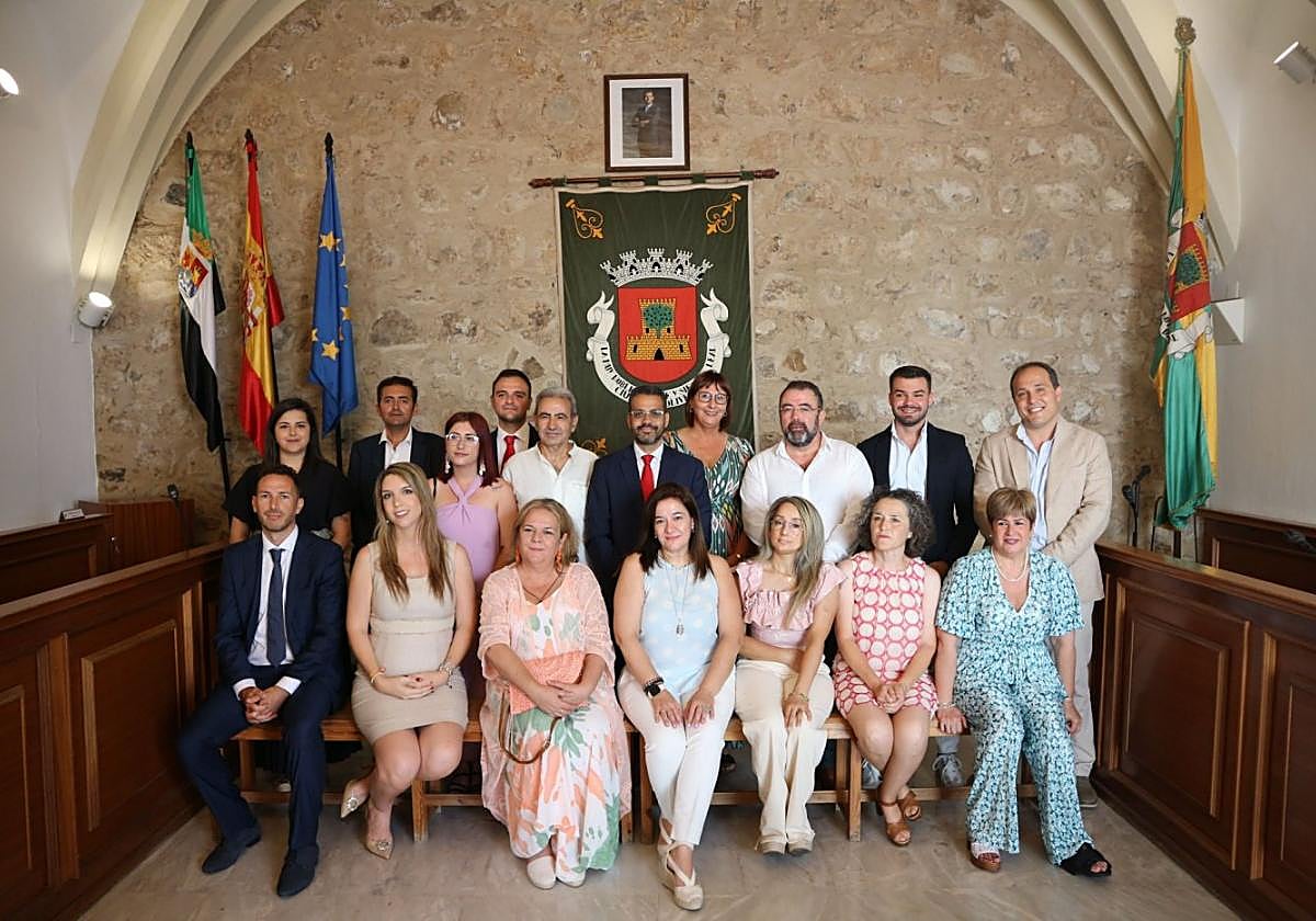 Corporación municipal de Olivenza.