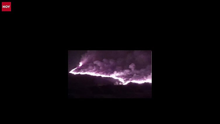 Así avanzó este domingo por la noche el fuego de Jarilla