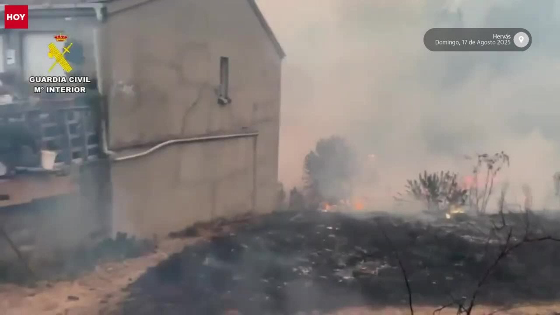 Lucha contra el fuego en Hervás