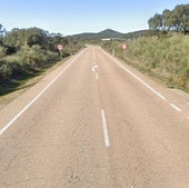 Muere un vecino de Villar del Rey tras una salida de vía en la EX-214