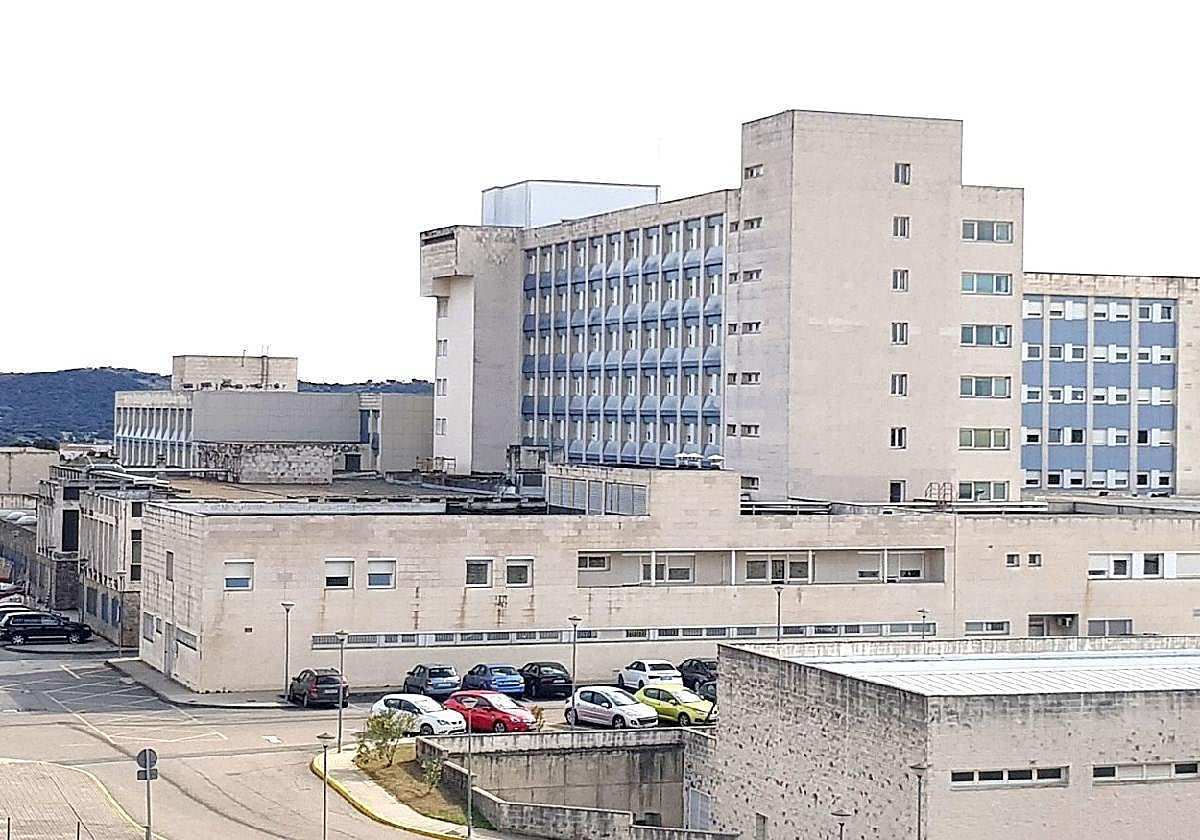 El hombre herido fue llevado al hospital Virgen del Puerto de Plasencia.