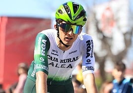 Pablo Lospitao, con el filial del Caja Rural.