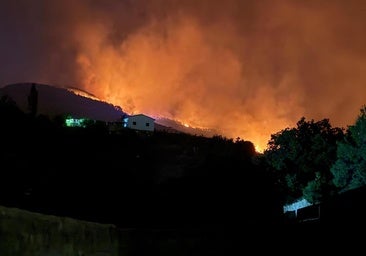 El incendio de Jarilla mantiene dos focos activos, uno hacia el Jerte y otro a Salamanca