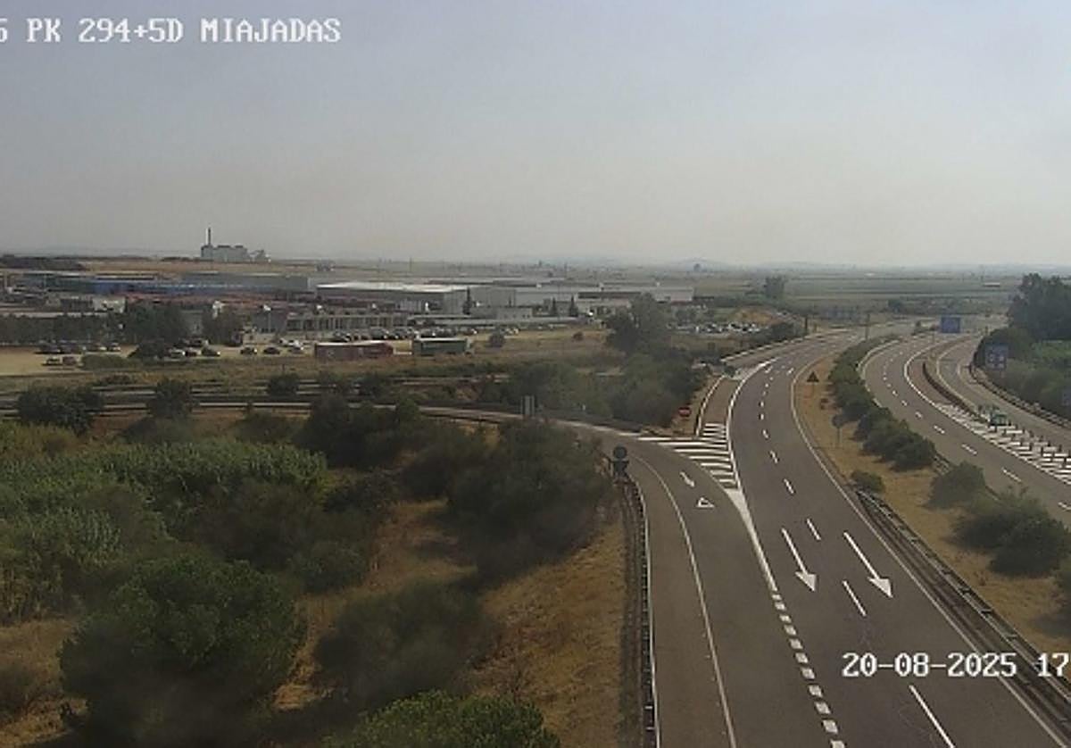 Autovía A-5 a la altura del kilómetro 294, donde ha sido cortada la circulación.