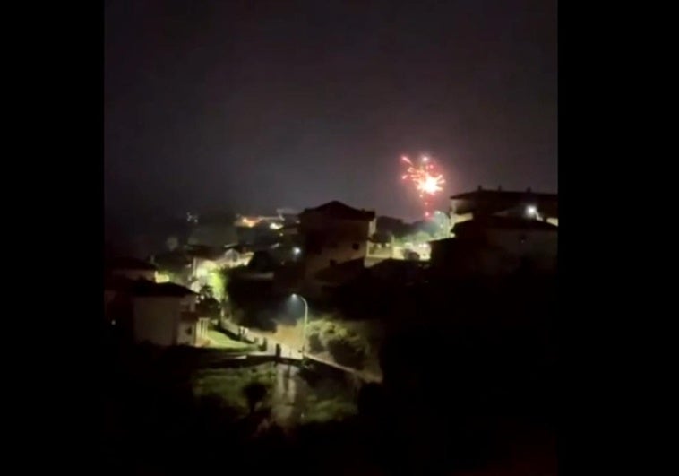 El alcalde de Jaraíz de la Vera pide perdón por lanzar fuegos artificiales