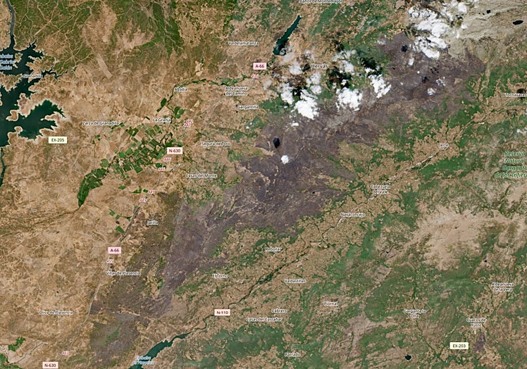 Imagen de Copernicus el 23 de agosto en la que se observa toda la zona calcinada por el fuego de Jarilla.