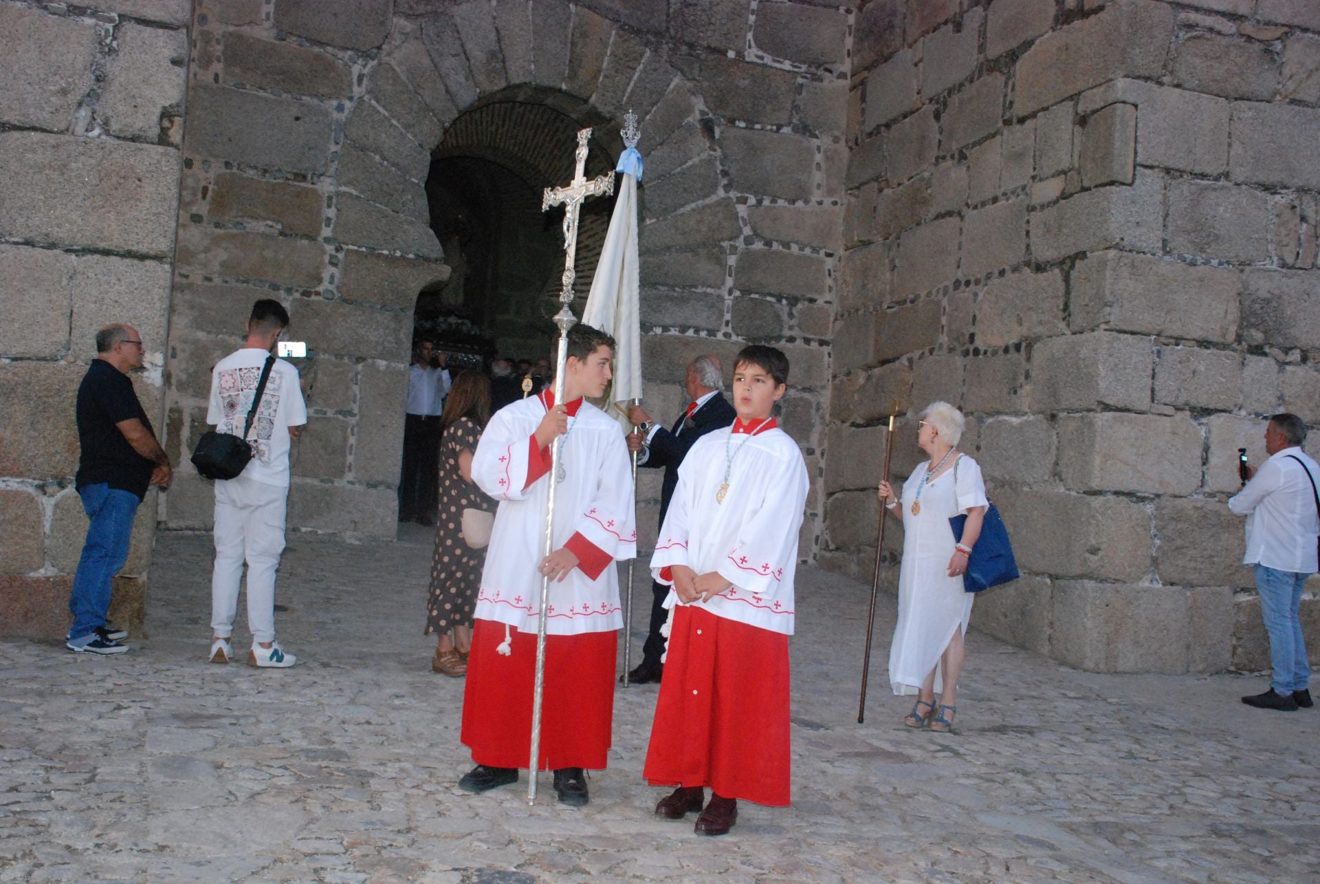 La bajada de la Patrona a la iglesia de San Martín en imágenes