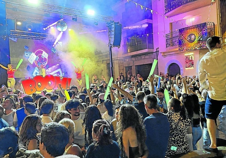 La Plaza Mayor de Plasencia acogerá un concierto para celebrar el Día de Extremadura