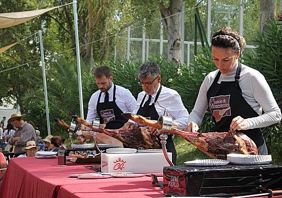 Día del Jamón de Monesterio 2025: horarios, degustación popular y conciertos este sábado