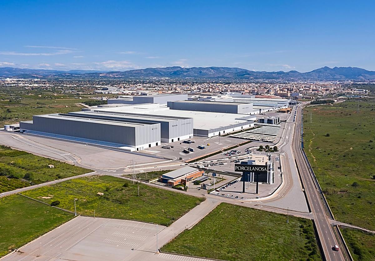 Porcelanosa eleva su solvencia al 3,03% y consolida una política de estabilidad y reinversión