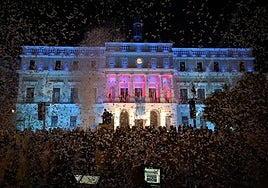 El inicio de la Noche en Blanco de Badajoz, en la Plaza del Ayuntamiento.