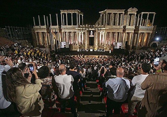 El Teatro Romano de Mérida abarrotado.