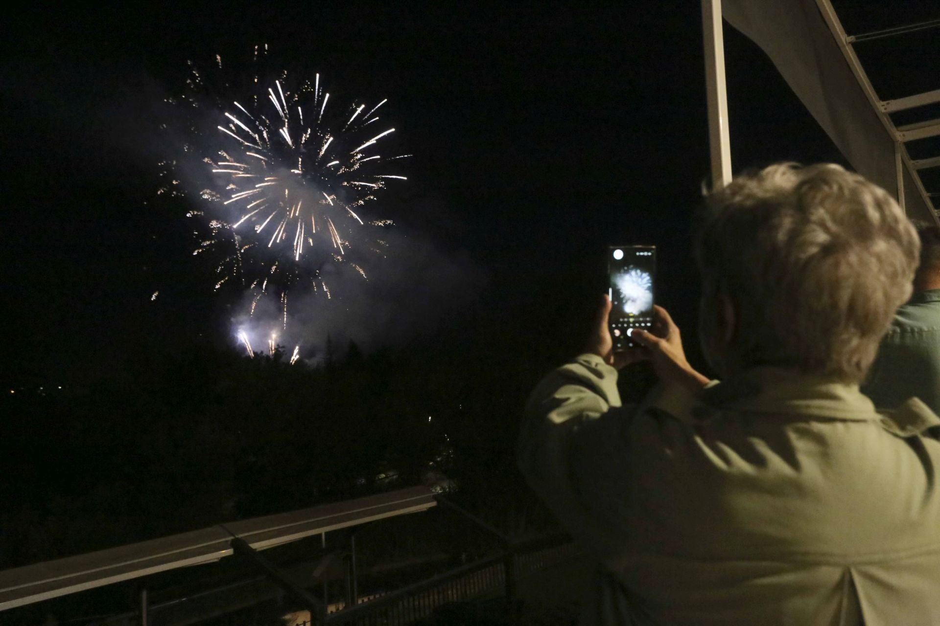 Fuegos artificiales para despedir la Feria de Mérida