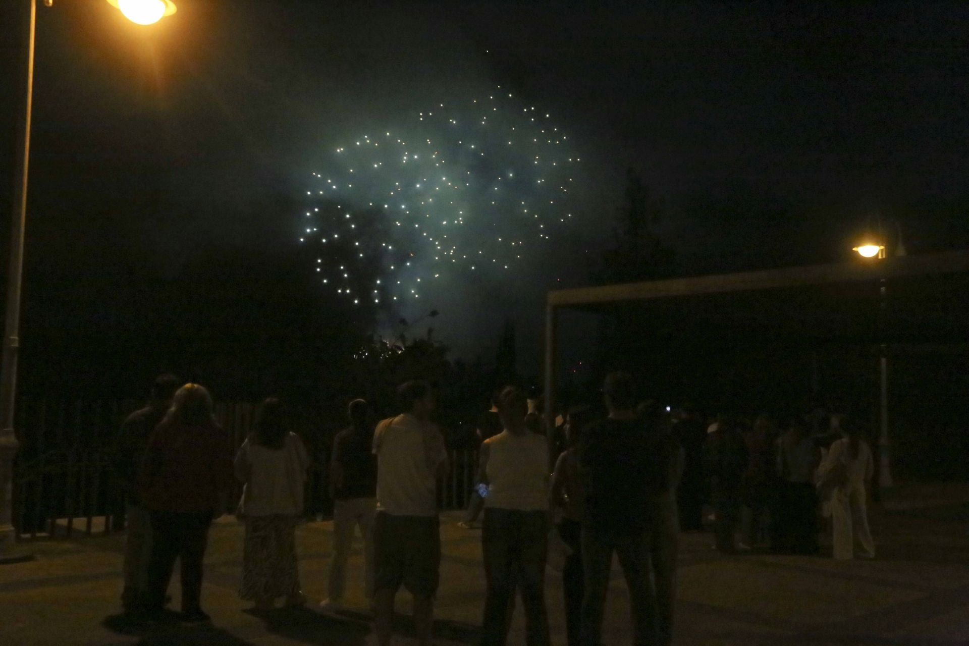 Fuegos artificiales para despedir la Feria de Mérida