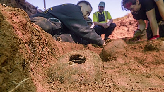 La Diputación de Badajoz destina 100.000 euros exhumar a víctimas del franquismo